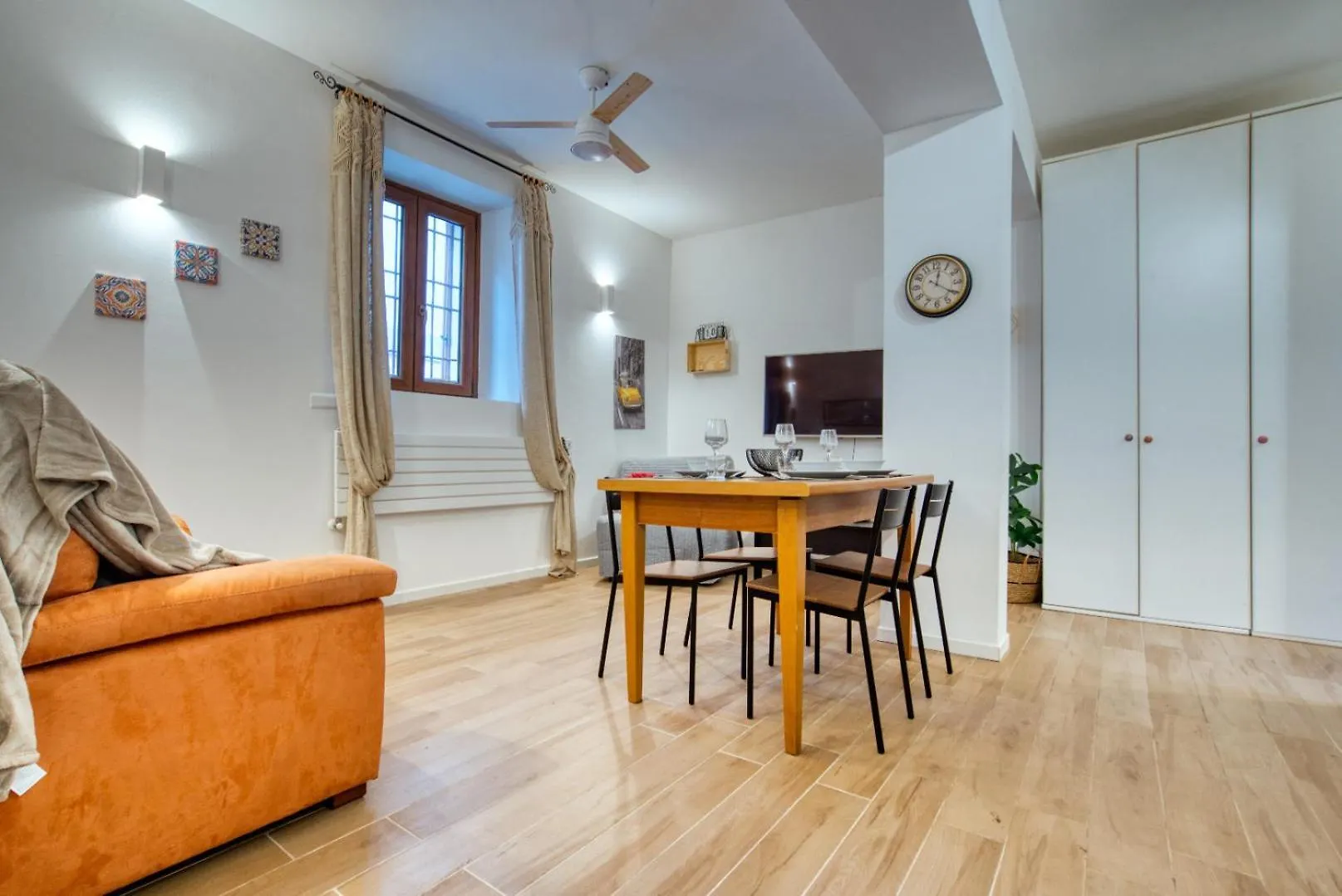 Caseospitali - Casa Andrea, Accoglienza In Corte Storica Per 3 Persone Cernusco Sul Naviglio Apartment